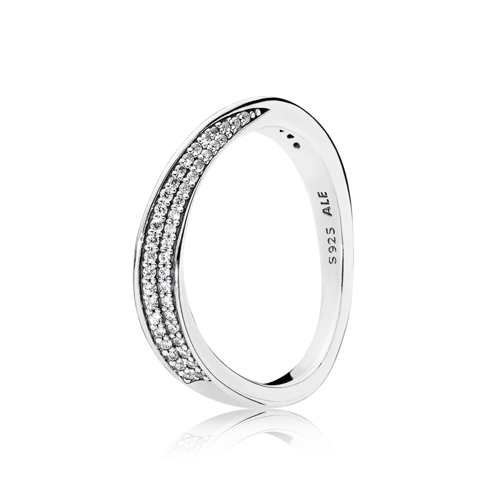 Elegant Waves Ring